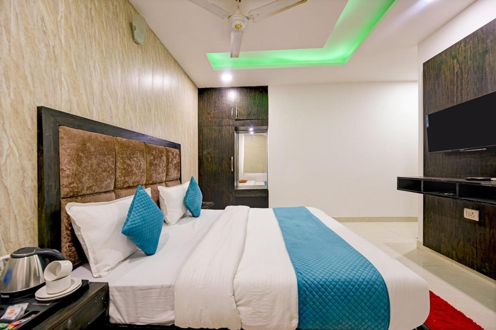 The Glory Suites Near Igi Airport Нью-Делі Екстер'єр фото